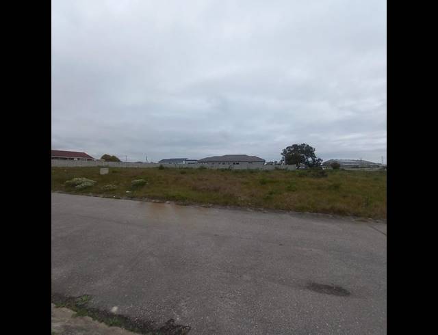 LAND FOR SALE IN PARSONS VLEI